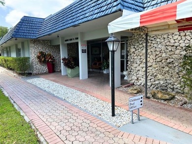 Beautifully maintained 1-bedroom, 1-bathroom condo located in a on Oriole Golf and Tennis Club in Florida - for sale on GolfHomes.com, golf home, golf lot