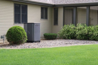 Beautifully Maintained Home! This property features 3 Bedrooms on Stockton Country Club in Missouri - for sale on GolfHomes.com, golf home, golf lot