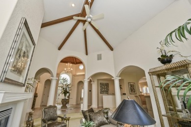 ONE-LEVEL GEM IN HIGHLAND SPRINGS COUNTRY CLUB Welcome to your on Highland Springs Country Club in Missouri - for sale on GolfHomes.com, golf home, golf lot