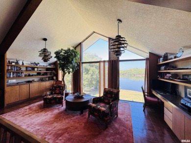LUXURY LAKEFRONT LIVING AT ITS FINEST - 5 BED | 4 BATH | on Wee-Ma-Tuk Hills Country Club in Illinois - for sale on GolfHomes.com, golf home, golf lot