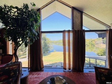LUXURY LAKEFRONT LIVING AT ITS FINEST - 5 BED | 4 BATH | on Wee-Ma-Tuk Hills Country Club in Illinois - for sale on GolfHomes.com, golf home, golf lot