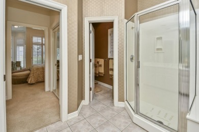 ONE-LEVEL GEM IN HIGHLAND SPRINGS COUNTRY CLUB Welcome to your on Highland Springs Country Club in Missouri - for sale on GolfHomes.com, golf home, golf lot