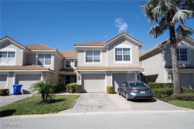 Motivated seller! NEW KITCHEN, move-in ready with lovely turnkey on Colonial Country Club in Florida - for sale on GolfHomes.com, golf home, golf lot
