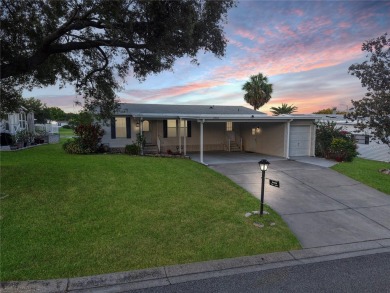 Immaculate 3/2 Split plan. Move In Ready with furnishings. New on Zellwood Station Country Club in Florida - for sale on GolfHomes.com, golf home, golf lot