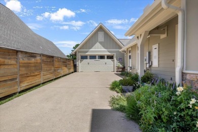 Exquisite and meticulous maintained move in ready home with a on Garden Valley Golf Course Resort in Texas - for sale on GolfHomes.com, golf home, golf lot