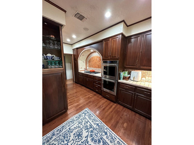 Hola Bonita Casa! This Riverhill Golf Course home features 4 on Riverhill Country Club in Texas - for sale on GolfHomes.com, golf home, golf lot