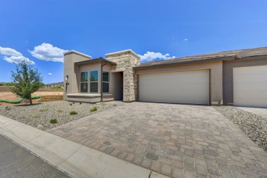 Golf Resort Community, HOA Maintained Front and Rear Yards on Vista Verde Golf Course in Arizona - for sale on GolfHomes.com, golf home, golf lot