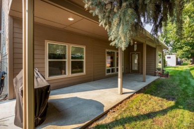 Looking for an 'aging in place' home, this is it w/3' doors & on Ridgecrest Golf Course in Idaho - for sale on GolfHomes.com, golf home, golf lot