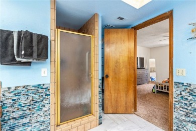 Great starter home in Spring Valley Lake! Featuring 3 bedrooms on Spring Valley Lake Country Club in California - for sale on GolfHomes.com, golf home, golf lot