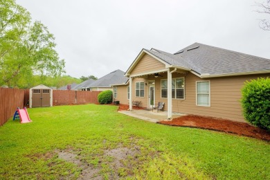 Large, Well-maintained 4-bedroom, 3-bathroom home in Hahira! on Stone Creek Golf Club in Georgia - for sale on GolfHomes.com, golf home, golf lot