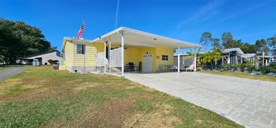 FURNISHED TURN KEY, OPEN BACKYARD Florida 2 bedroom 2 bath home on Zephyrhills Municipal Golf Course in Florida - for sale on GolfHomes.com, golf home, golf lot