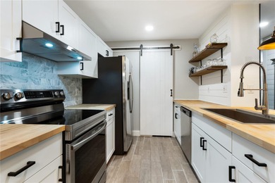 Welcome to your beautifully renovated condo within the amazing on Lakewood Ranch Golf and Country Club in Florida - for sale on GolfHomes.com, golf home, golf lot