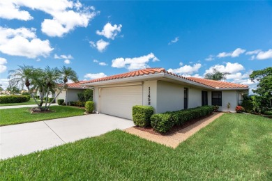 Kingsway Golf Villa - Lake Suzy
2/3 Bedroom . 2 Bath . 2,862 on Kingsway Country Club in Florida - for sale on GolfHomes.com, golf home, golf lot