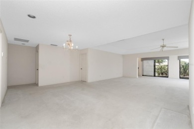 Kingsway Golf Villa - Lake Suzy
2/3 Bedroom . 2 Bath . 2,862 on Kingsway Country Club in Florida - for sale on GolfHomes.com, golf home, golf lot