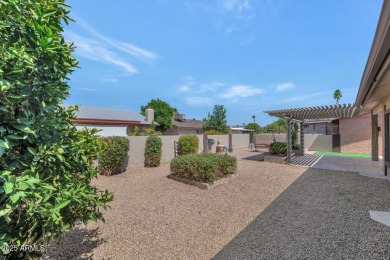 This well maintained home is move-in ready with upgrades on Oakwood Golf Club  in Arizona - for sale on GolfHomes.com, golf home, golf lot