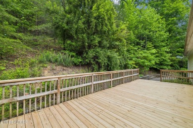 Ready for a new owner! About 5 minutes to Oak Ridge or head west on Oak Ridge Country Club in Tennessee - for sale on GolfHomes.com, golf home, golf lot