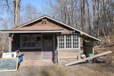Do Not Wait to See This Unbelievable One-Owner Home with on Glen Brook Golf Club in Pennsylvania - for sale on GolfHomes.com, golf home, golf lot