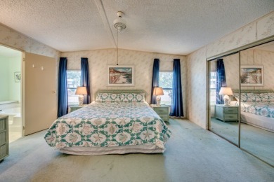 Great 2/2 split floor plan home located on a corner lot in Pine on Pine Lakes Country Club in Florida - for sale on GolfHomes.com, golf home, golf lot