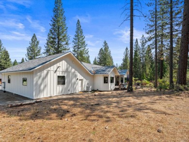 Built in 2023 by Wesfab Construction, this newer home showcases on Plumas Pines Golf Resort in California - for sale on GolfHomes.com, golf home, golf lot