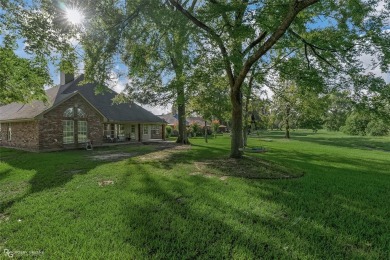 Lovely large home ready for new owners in Keithville's Meadowood on Meadow Lake Golf Club in Louisiana - for sale on GolfHomes.com, golf home, golf lot