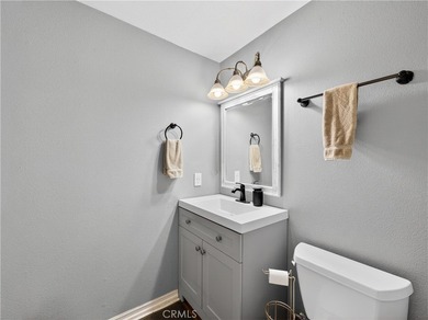 FHA & VA APPROVED TOWNHOME! 3 BEDROOM 2 BATHROOM END UNIT with on Vista Valencia Golf Course in California - for sale on GolfHomes.com, golf home, golf lot