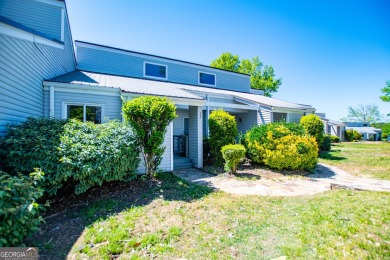 Lakefront Townhouse in a gated lake community with 24 hour on Fairfield Plantation Golf and Country Club in Georgia - for sale on GolfHomes.com, golf home, golf lot