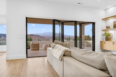 2022 custom build with high-end finishes, stunning views, and on Southgate Golf Course in Utah - for sale on GolfHomes.com, golf home, golf lot