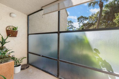 FIRST FLOOR 2 bedroom, 2 bath condo in the Meadowood Community on Meadowood Golf and Tennis Club in Florida - for sale on GolfHomes.com, golf home, golf lot