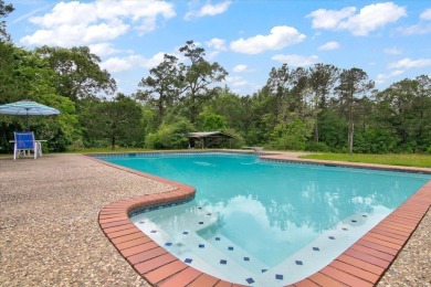This description paints a vivid picture of an ideal setting for on Rayburn Country Club in Texas - for sale on GolfHomes.com, golf home, golf lot