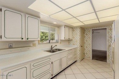 Looking for a spacious home where you can add your own touches? on Grandview Golf Course in Arizona - for sale on GolfHomes.com, golf home, golf lot