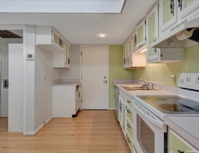 A chance to buy a piece of history! This rare 4BR/3BA condo is on Belvedere Golf Club in Arkansas - for sale on GolfHomes.com, golf home, golf lot