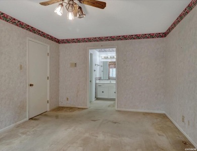 A chance to buy a piece of history! This rare 4BR/3BA condo is on Belvedere Golf Club in Arkansas - for sale on GolfHomes.com, golf home, golf lot