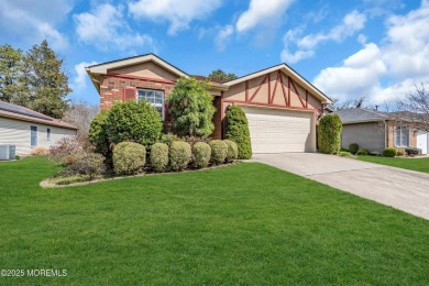 Welcome to this Princeton Model in Greenbrier Woodlands on Greenbriar Woodlands in New Jersey - for sale on GolfHomes.com, golf home, golf lot