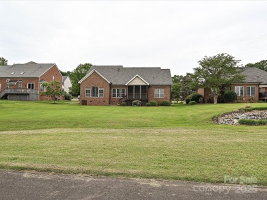 Southern Charm at it's finest! Meticulously maintained home in on The Divide Golf Club in North Carolina - for sale on GolfHomes.com, golf home, golf lot