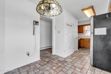 Welcome to this Princeton Model in Greenbrier Woodlands on Greenbriar Woodlands in New Jersey - for sale on GolfHomes.com, golf home, golf lot