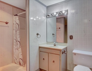 A chance to buy a piece of history! This rare 4BR/3BA condo is on Belvedere Golf Club in Arkansas - for sale on GolfHomes.com, golf home, golf lot