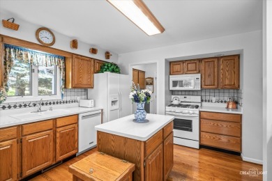 Welcome to your dream home! This stunning all-brick ranch home on Blackberry Oaks Golf Course in Illinois - for sale on GolfHomes.com, golf home, golf lot