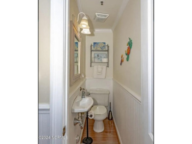 TThis enchanting 3-room suite is your perfect gateway to Bald on Bald Head Island Golf Club in North Carolina - for sale on GolfHomes.com, golf home, golf lot