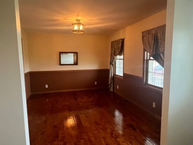 This 3 bedroom, 3 bath home with 3 car garage is located on a on Gibson Woods Golf Course in Illinois - for sale on GolfHomes.com, golf home, golf lot