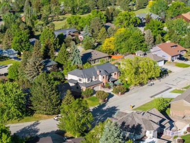 Luxurious Fairviews Area Retreat! Discover the perfect blend of on The Highlands Golf Club in Montana - for sale on GolfHomes.com, golf home, golf lot