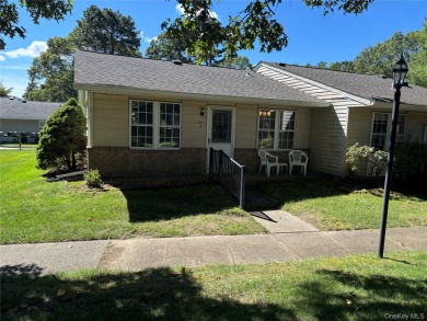 Welcome to 393 A Woodbridge Dr. nestled in desirable 55+ 24 hour on Leisure Village Golf Course in New York - for sale on GolfHomes.com, golf home, golf lot