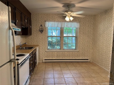 Welcome to 393 A Woodbridge Dr. nestled in desirable 55+ 24 hour on Leisure Village Golf Course in New York - for sale on GolfHomes.com, golf home, golf lot