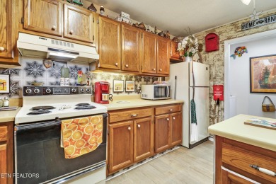 Enjoy low maintenance living in this charming 1 bedroom, 1 bath on Lake Tansi Village Country Club in Tennessee - for sale on GolfHomes.com, golf home, golf lot