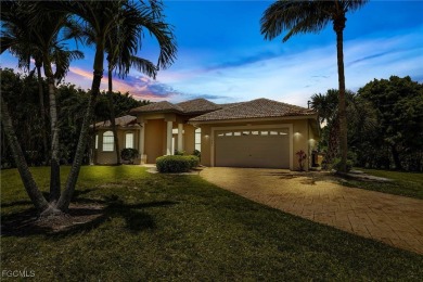 This is a VACATION RENTAL only. Owner will not consider an on Royal Tee Country Club in Florida - for sale on GolfHomes.com, golf home, golf lot