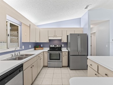 One or more photo(s) has been virtually staged. Welcome to on The Links of Spruce Creek in Florida - for sale on GolfHomes.com, golf home, golf lot