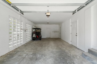 This stunning 2-bedroom, 2.5-bathroom townhome offers on Lost Key Golf Club in Florida - for sale on GolfHomes.com, golf home, golf lot
