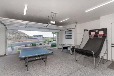 Huge Recent Price Drop!! This stunning home is located on the on Copper Rock Golf Course in Utah - for sale on GolfHomes.com, golf home, golf lot