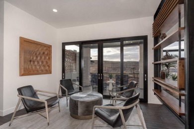 Huge Recent Price Drop!! This stunning home is located on the on Copper Rock Golf Course in Utah - for sale on GolfHomes.com, golf home, golf lot