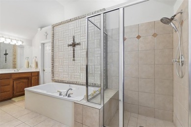 Beautiful brick home in desirable Pecan Plantation!  Built in on Pecan Plantation Country Club in Texas - for sale on GolfHomes.com, golf home, golf lot