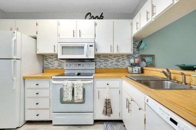 Welcome to this beautifully maintained second-floor condo in the on Plantation Golf and Country Club in Florida - for sale on GolfHomes.com, golf home, golf lot